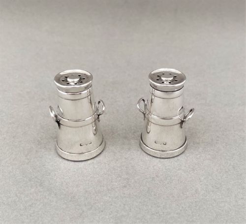 A Pair of Chester Silver Novelty Edwardian Pepperettes