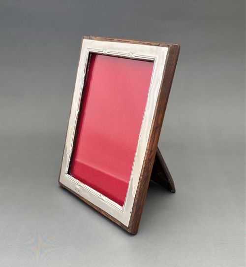 A George V Silver & Oak Easel Back Photo Frame