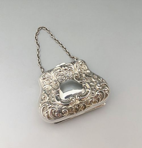 fig 1. A lovely Edwardian silver cocktail purse