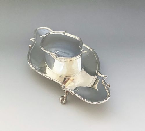 fig 1. A superb Edwardian silver jewel box and trinket tray