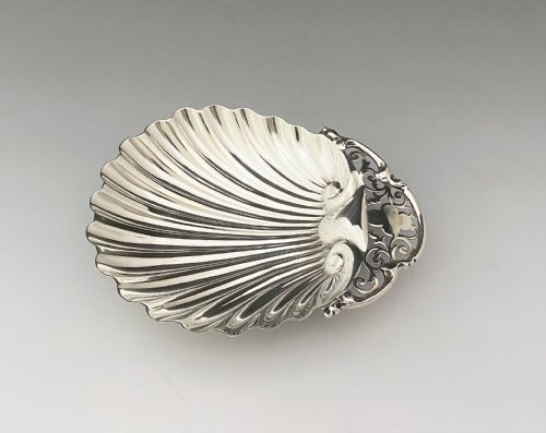 fig 1. A superb Edwardian Chester silver butter shell