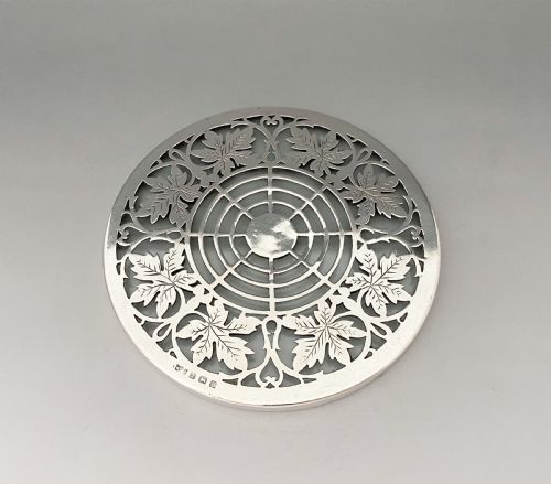 A Lovely Mappin & Webb Silver Teapot Stand/coaster