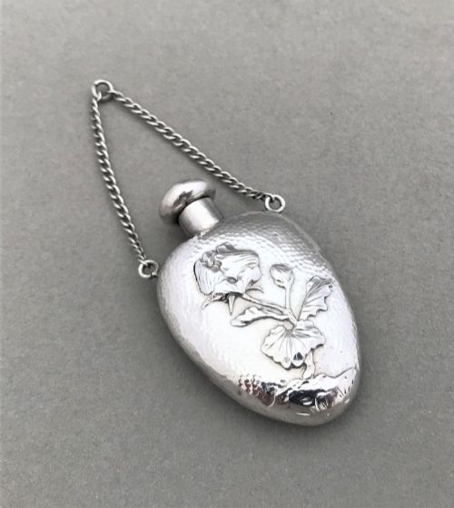 An Exquisite Art Nouveau Silver Pendant Scent Bottle
