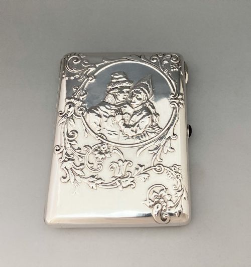 fig 1. A quality Imperial Russian silver gilt cigarette case
