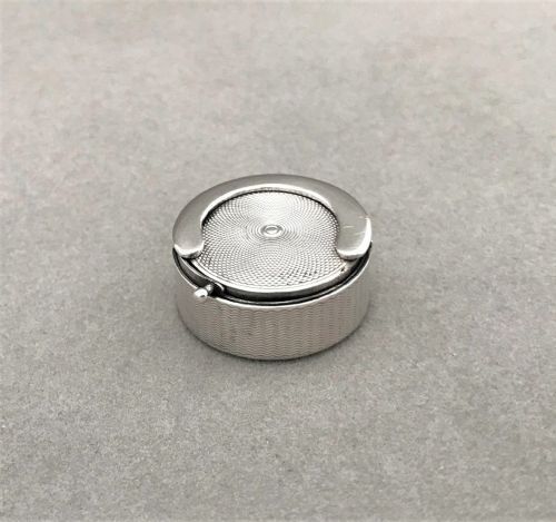 fig 1. An Edwardian Silver Fob Chain Sovereign Case
