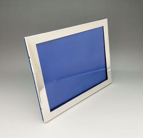 A Fine George V Silver Landscape/portrait Photo Frame
