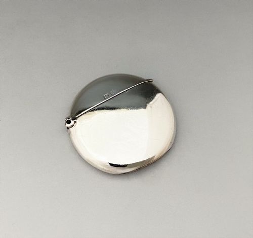 An Unusual Circular Edwardian Silver Vesta
