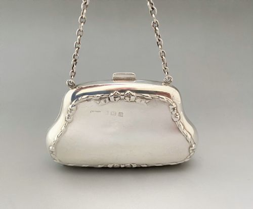A Stylish George V Silver Cocktail Purse
