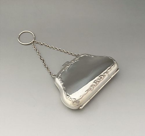 fig 1. A Stylish George V Silver Cocktail Purse
