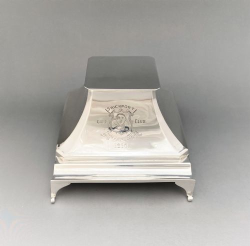 A Stylish Silver Inkwell with Golfing Connection