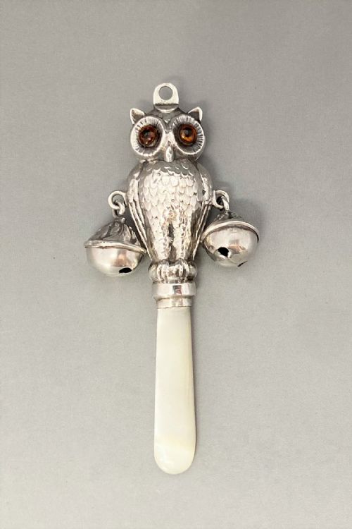 fig 1. A wonderful George V silver Owl rattle