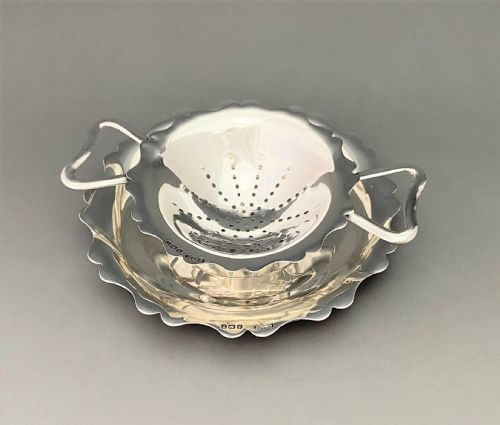 A Stylish Silver Tea Strainer & Matching Drip Cup