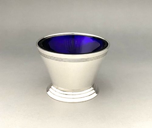 fig 2. A superb silver Art Deco three piece cruet