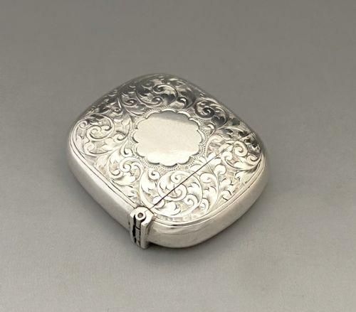 fig 1. A lovely quality Victorian silver Vesta