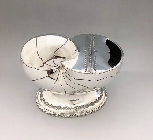 fig 1. A lovely Victorian silver plated 'Nautilus' spoon warmer