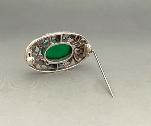 fig 1. An attractive late Victorian silver brooch