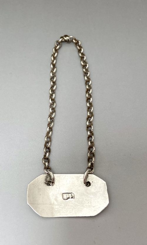 A RARE SCOTTISH PROVINCIAL SILVER GIN LABEL - ADDITIONAL PHOTO 2