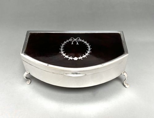 A Gorgeous Silver & Tortoiseshell Jewel/ Trinket Box