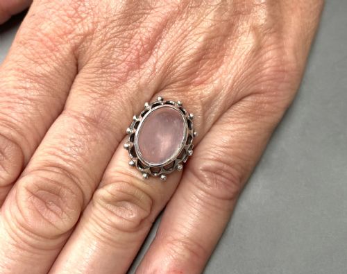 fig 1. An attractive silver & Rose Quartz ring