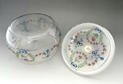 A FABULOUS EARLY 20TH CENTURY ENAMELLED BISCUIT JAR - ADDITIONAL PHOTO 5