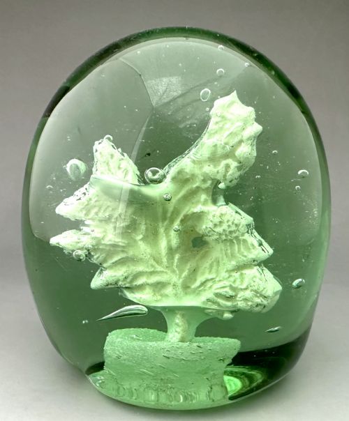A RARE VICTORIAN GLASS DUMP WITH 'ENGLISH ROSE SCOTTISH THISTLE' SULPHIDE - ADDITIONAL PHOTO 3