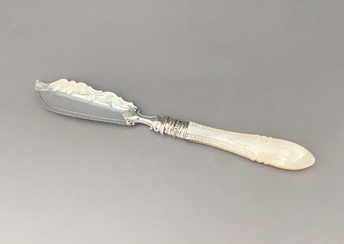 A Lovely Victorian Silver & Mother-of-pearl Butter Knife