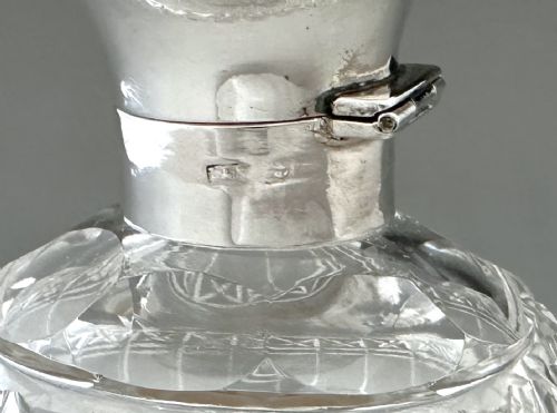 A GEORGE V SILVER TORTOISESHELL COLOGNE PERFUME BOTTLE - ADDITIONAL PHOTO 8