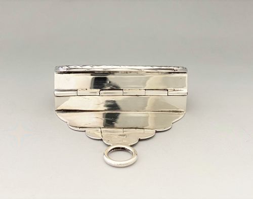 A QUALITY EDWARDIAN SILVER TORTOISESHELL DESK CLIP - ADDITIONAL PHOTO 3