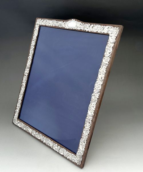 fig 1. A useful large Chester silver photo frame