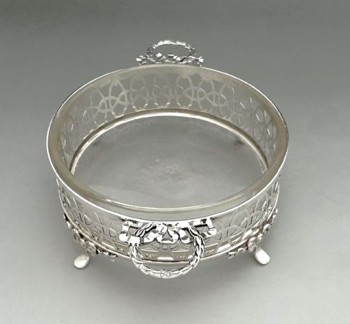 A GORGEOUS PIERCED SILVER BUTTER DISH KNIFE - ADDITIONAL PHOTO 3