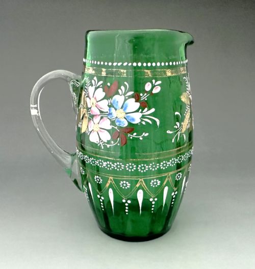 A LOVELY ENAMEL PAINTED GILDED VICTORIAN GLASS JUG - ADDITIONAL PHOTO 3