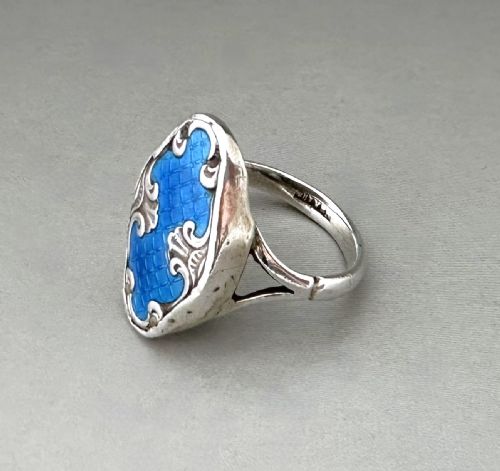 fig 1. A stylish mid 20th Century silver & enamel ring