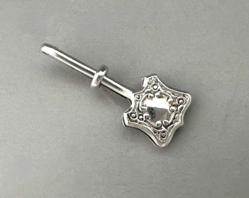 fig 1. A useful George VI silver napkin clip