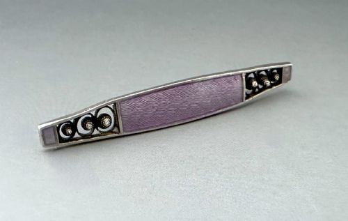 fig 1. A stylish Norwegian silver & enamel brooch
