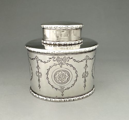 A CHARMING CHESTER SILVER TEA CADDY - ADDITIONAL PHOTO 2