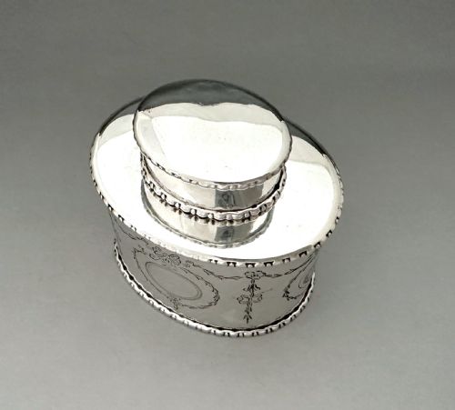 A CHARMING CHESTER SILVER TEA CADDY - ADDITIONAL PHOTO 4
