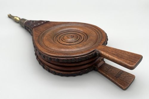 fig 1. An excellent pair of Mahogany fireside bellows