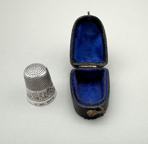 fig 1. A collectable cased silver thimble by Charles Horner