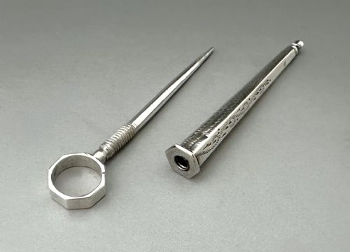 A CHARMING DUTCH SILVER SEWING AWL - ADDITIONAL PHOTO 2