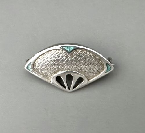 An Attractive Silver & Enamel Charles Horner Brooch
