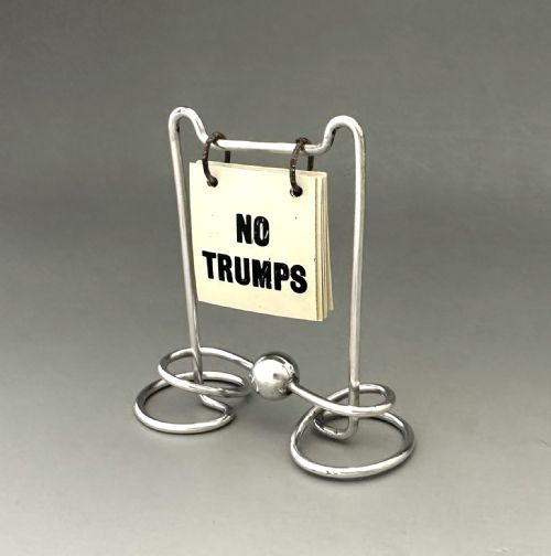 A DELIGHTFUL SILVER PLATED TRUMP MARKER - ADDITIONAL PHOTO 4