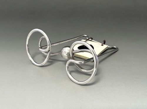 A DELIGHTFUL SILVER PLATED TRUMP MARKER - ADDITIONAL PHOTO 8