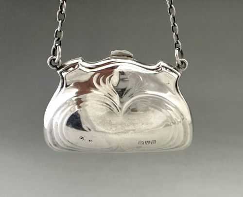 A STYLISH GEORGE V CHESTER SILVER COCKTAIL PURSE - ADDITIONAL PHOTO 5