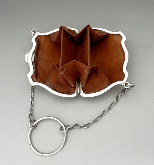 A STYLISH GEORGE V CHESTER SILVER COCKTAIL PURSE - ADDITIONAL PHOTO 6