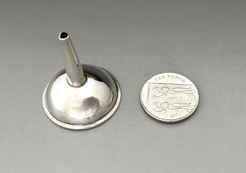 A CHARMING OLD SHEFFIELD PLATE PERFUME FUNNEL - ADDITIONAL PHOTO 6