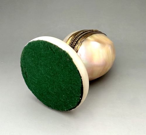 A LOVELY PALAIS ROYAL MOTHEROFPEARL ETUI - ADDITIONAL PHOTO 6