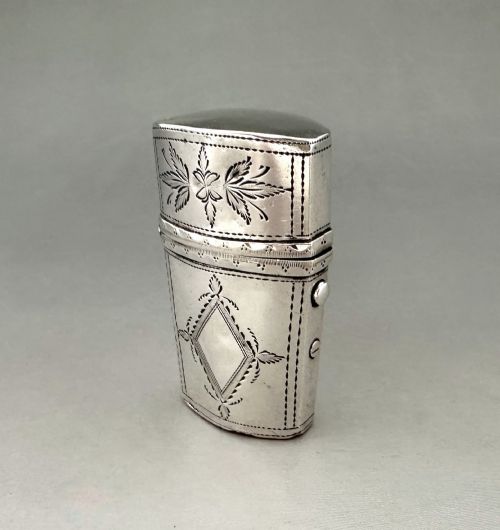 A GORGEOUS GEORGIAN SILVER CASED SCENT BOTTLE - ADDITIONAL PHOTO 1