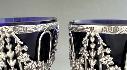 A SUPERB PAIR OF SILVER WIREWORK CONDIMENT TUBS - ADDITIONAL PHOTO 7