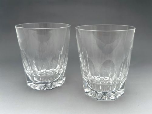 A PAIR OF EARLY 20TH CENTURY LARGE CUT GLASS WHISKY TUMBLERS