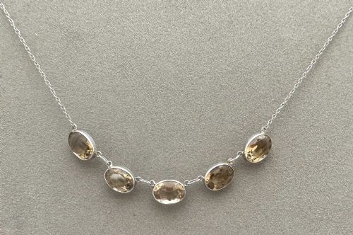 A GORGEOUS EARLY 20TH CENTURY SILVER CITRINE NECKLACE